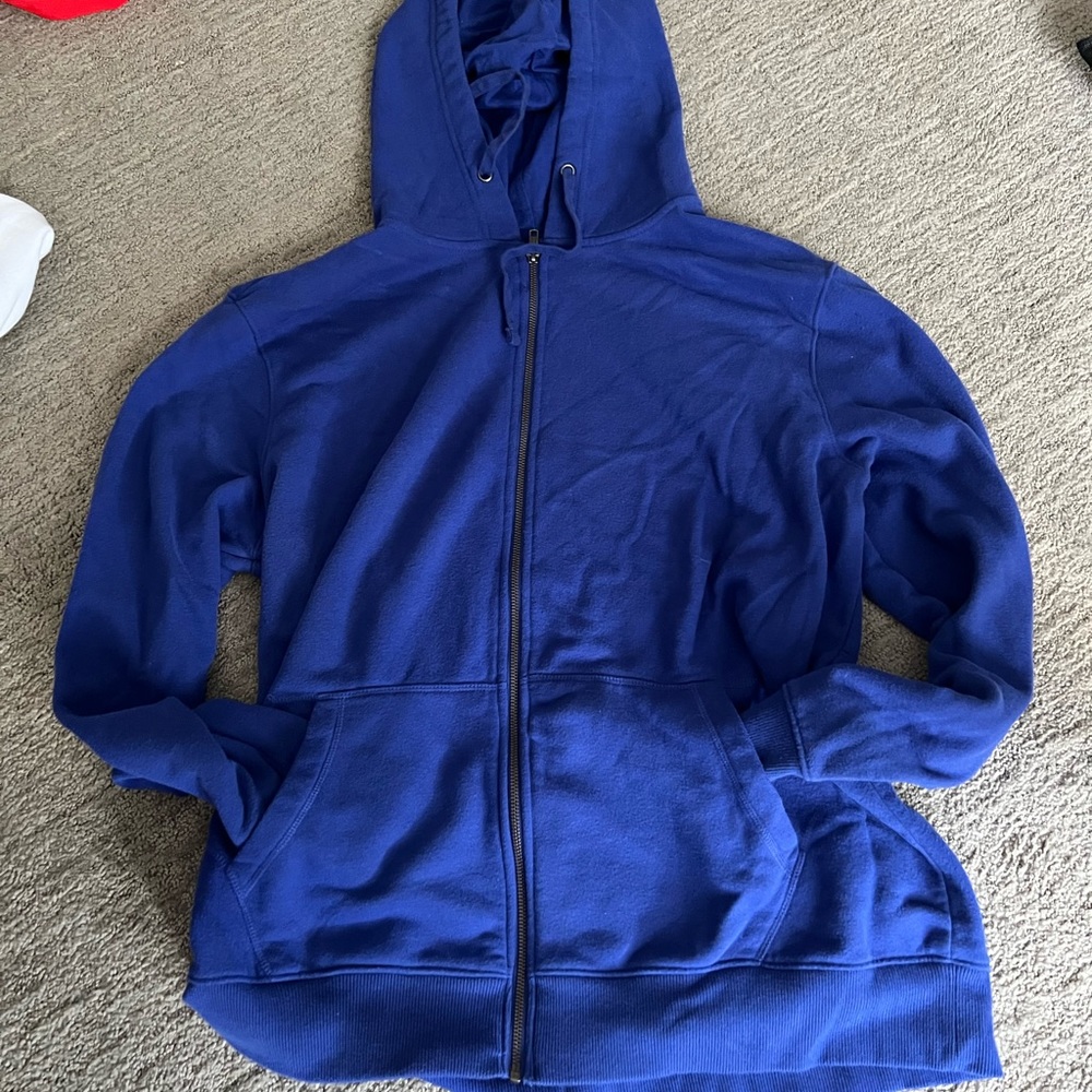 Zip Up sweatshirt with Pockets